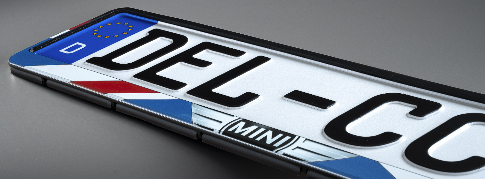 BMW logo kennzeichenhalter für Autos selbst gestalten, online kaufen!